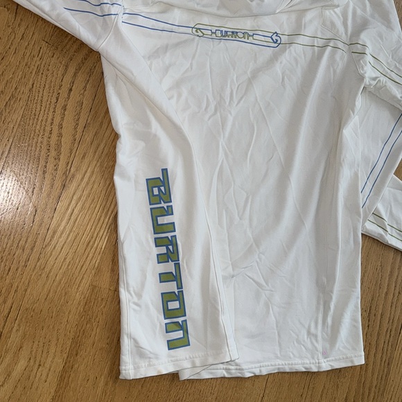 Burton long-sleeve base layer - Picture 8 of 9